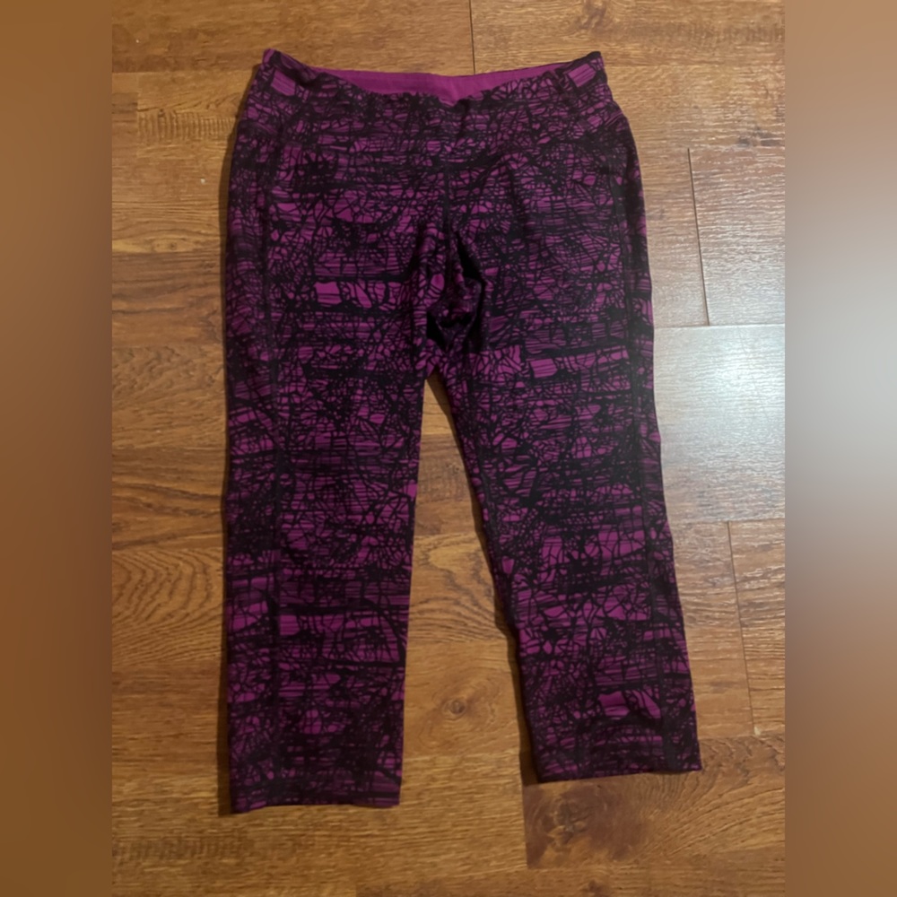 Old navy cropped leggings